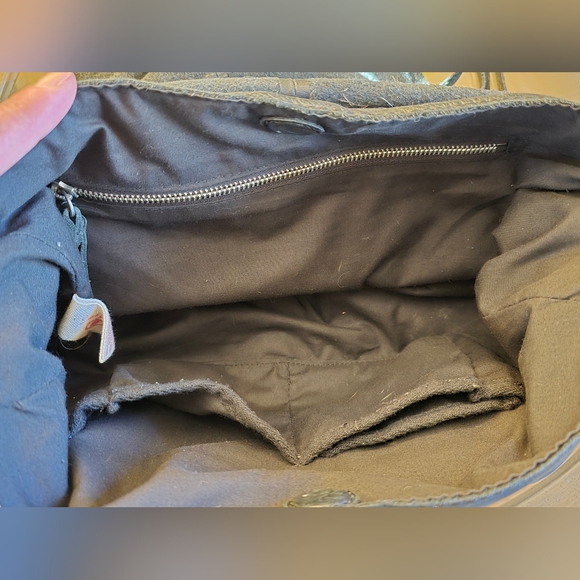 Leather Large Crossbody with Fringe Detail - Picture 4 of 5